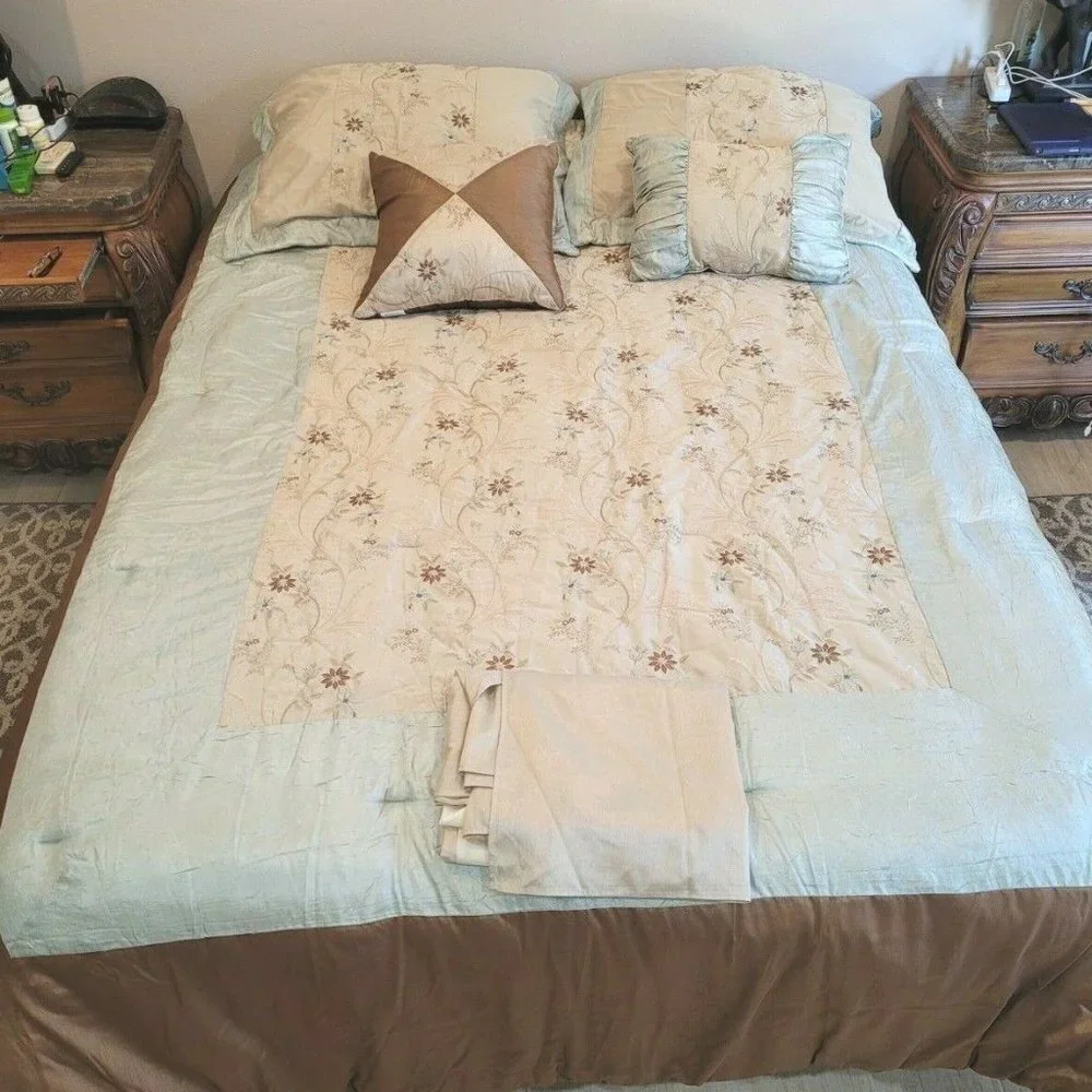 High Country Linens 6pc Queen Embroidered Floral Comforter Set